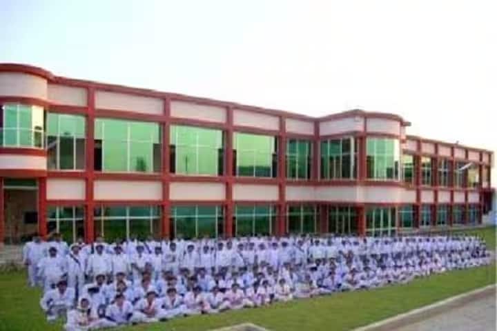 NIMT College of Nursing campus in Jaipur, Rajasthan, India — photo 4