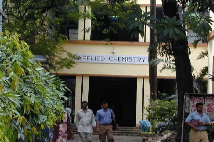 Raja Bazar Science College campus in Kolkata, West Bengal, India — photo 3