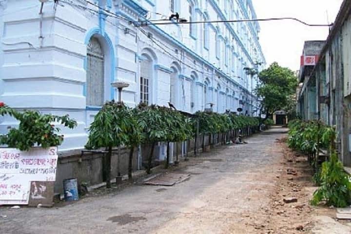 Raja Bazar Science College campus in Kolkata, West Bengal, India — photo 6