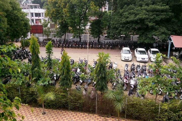 Govindram Seksaria College of Commerce and Economics campus in Nagpur, Maharashtra, India — photo 6