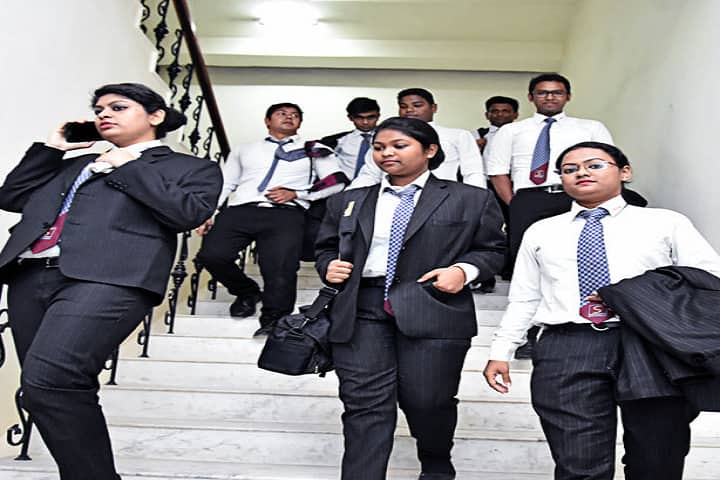 SBIHM School of Management campus in Kolkata, West Bengal, India — photo 1