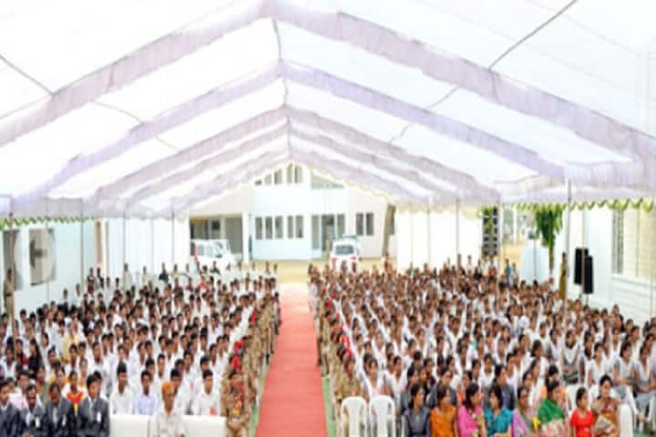 Gondia Education Society's Chhotabhai Javerbhai Patel Arts and Commerce College campus in Tirora, Maharashtra, India — photo 3