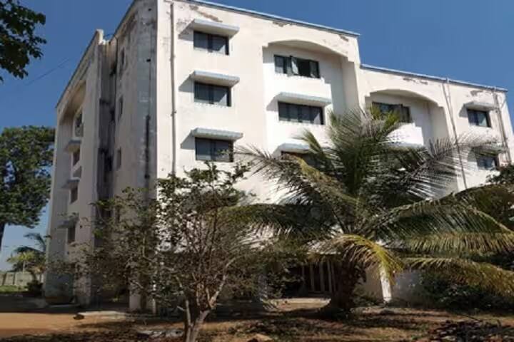 MVP Samaj's Institute of Nursing Education campus in Nashik, Maharashtra, India — photo 4
