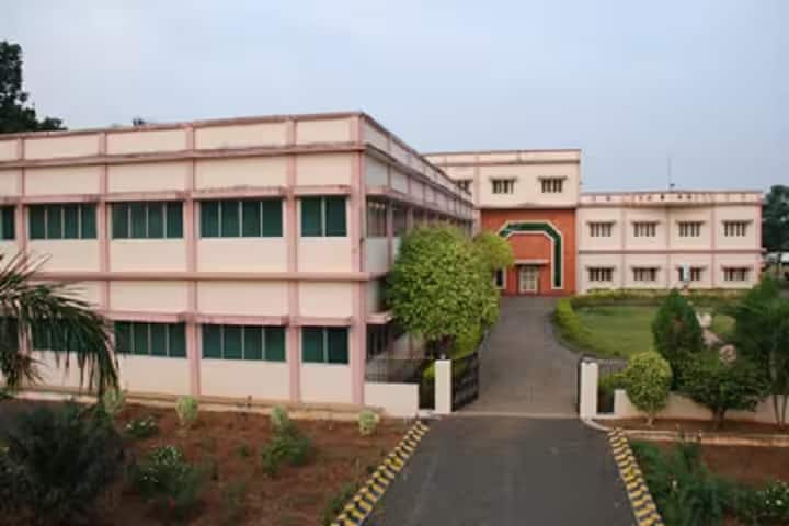 Mother Vannini College of Nursing campus in Tadepalligudem, Andhra Pradesh, India — photo 2