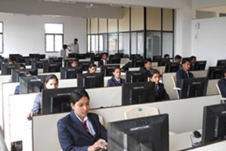 Vishwakarma Dadasaheb Chavan Institute of Management and Research campus in Satara, Maharashtra, India — photo 4