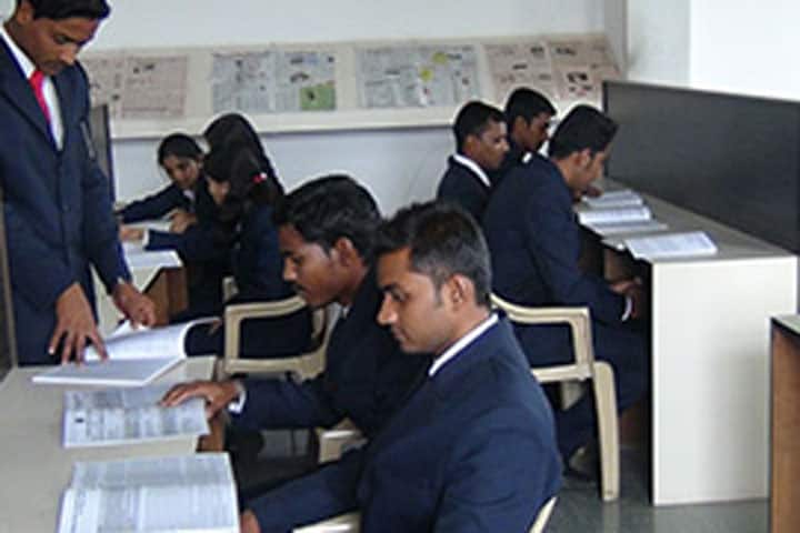 Vishwakarma Dadasaheb Chavan Institute of Management and Research campus in Satara, Maharashtra, India — photo 5