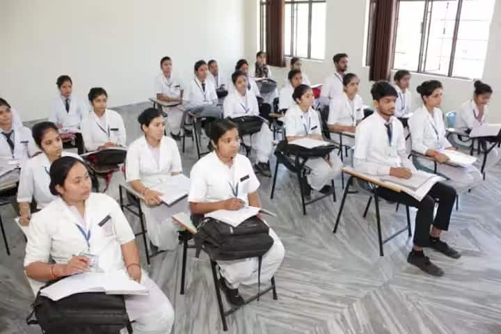 Mother Teresa Nursing College and Hospital campus in Saharanpur, Uttar Pradesh, India — photo 3