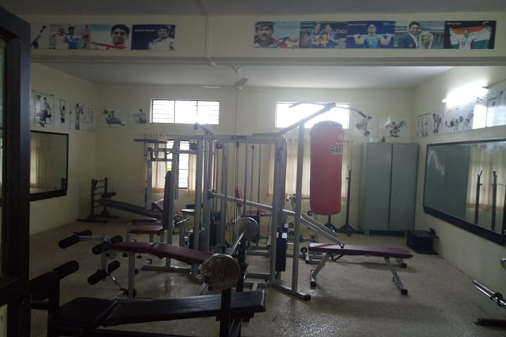 Krantiveer Vasantrao Narayanrao Naik Shikshan Prasarak Sanstha's Arts and Commerce College campus in Nashik, Maharashtra, India — photo 5