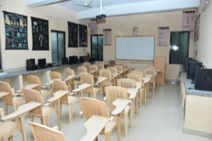 Shri Jagadguru Gavisiddeshwara Ayurvedic Medical College and Hospital campus in Koppal, Karnataka, India — photo 5