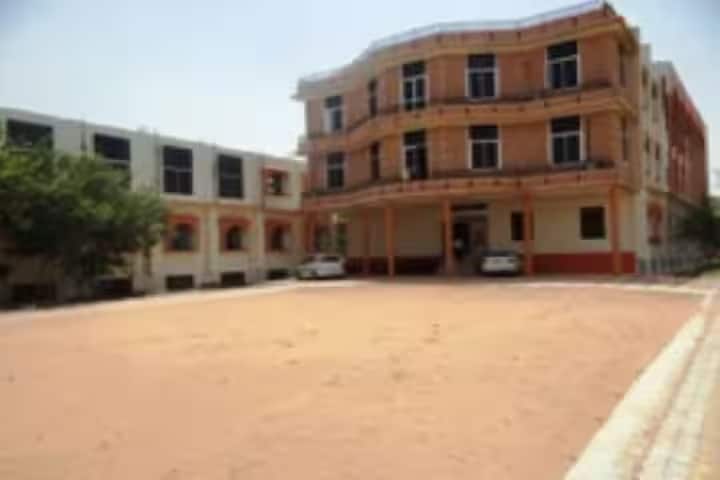 Norang Ram Dayanand Dhukia Nursing College campus in Jhunjhunu, Rajasthan, India — photo 2