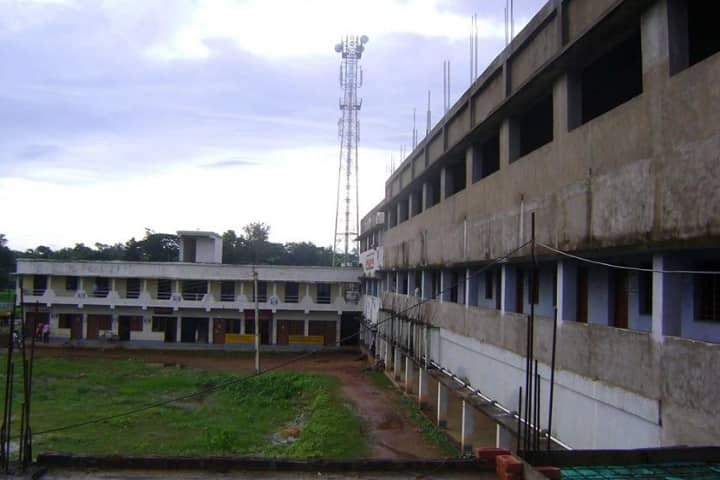 Narajole Raj College campus in Narajole, West Bengal, India — photo 1