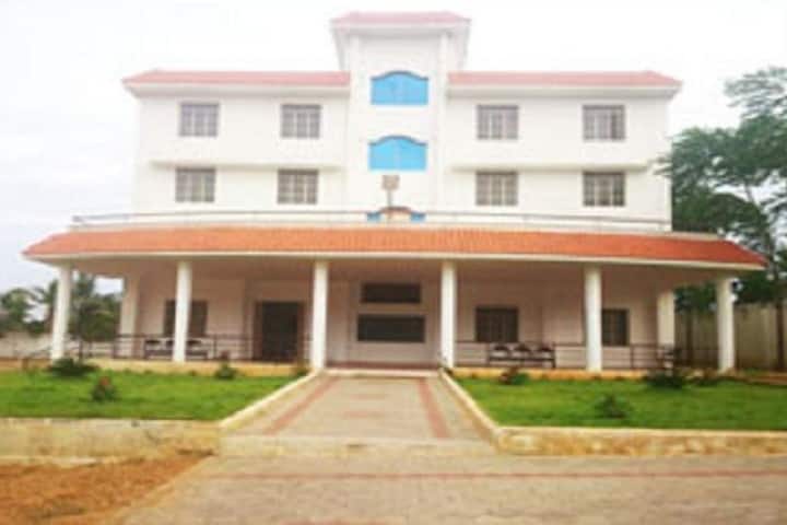 United Institute of Technology campus in Coimbatore, Tamil Nadu, India — photo 3