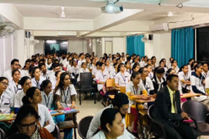 Mahatma Gandhi Physiotherapy College campus in Ahmedabad, Gujarat, India — photo 2