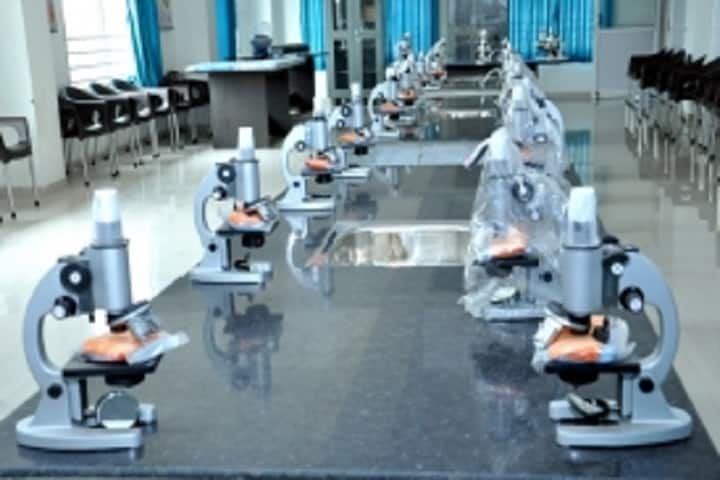 Mahatma Gandhi Physiotherapy College campus in Ahmedabad, Gujarat, India — photo 5