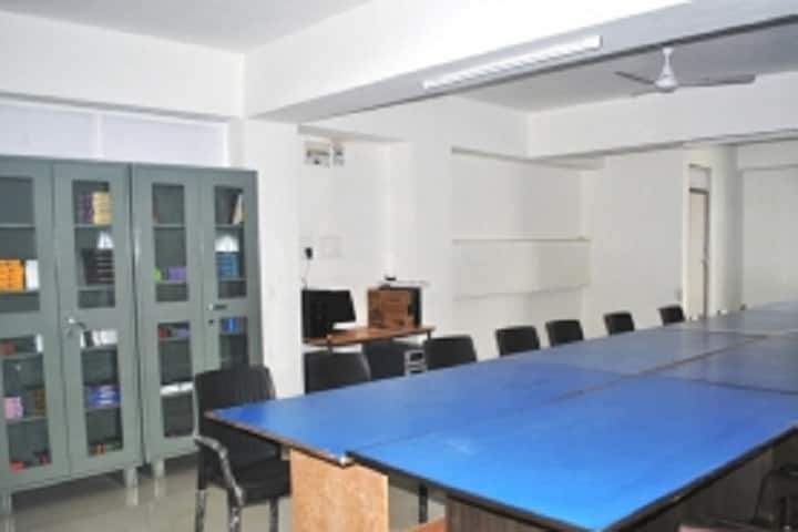 Mahatma Gandhi Physiotherapy College campus in Ahmedabad, Gujarat, India — photo 6