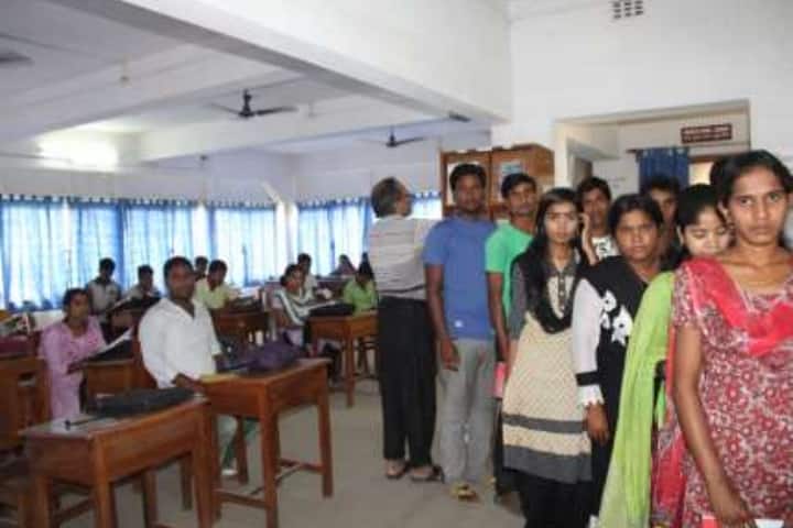 Kaliachak College campus in Kaliachak, West Bengal, India — photo 4
