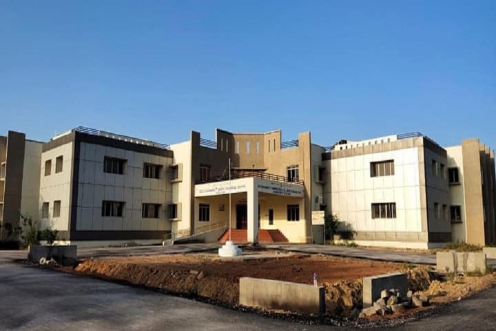 Government Engineering College campus in Raichur, Karnataka, India — photo 1
