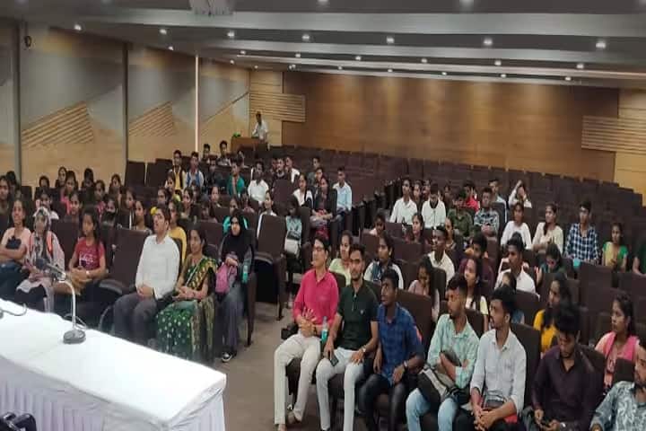 Prabhakar Patil Education Society's College of Arts campus in Raigad, Maharashtra, India — photo 3