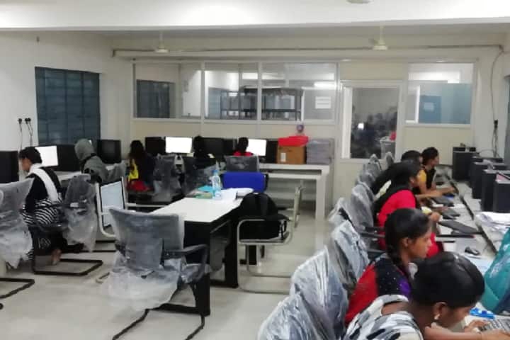 Government Degree College campus in Karimnagar, Telangana, India — photo 3