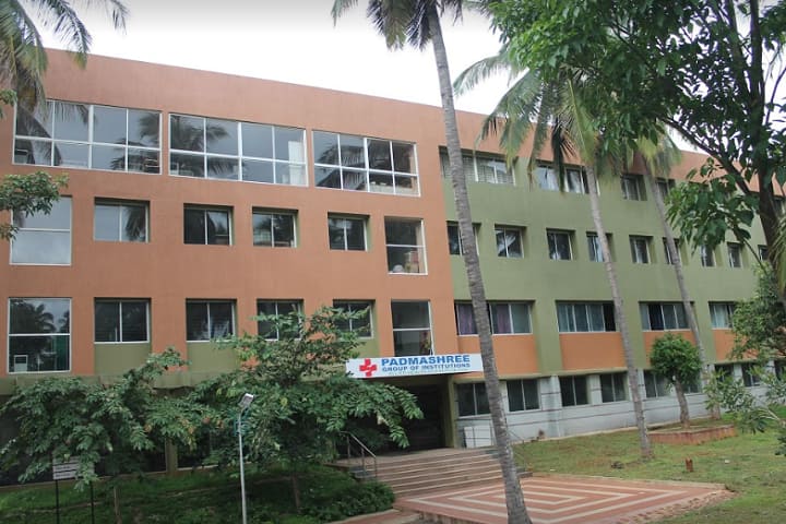 Padmashree Institute of Medical Laboratory Technology campus in Bangalore, Karnataka, India — photo 1