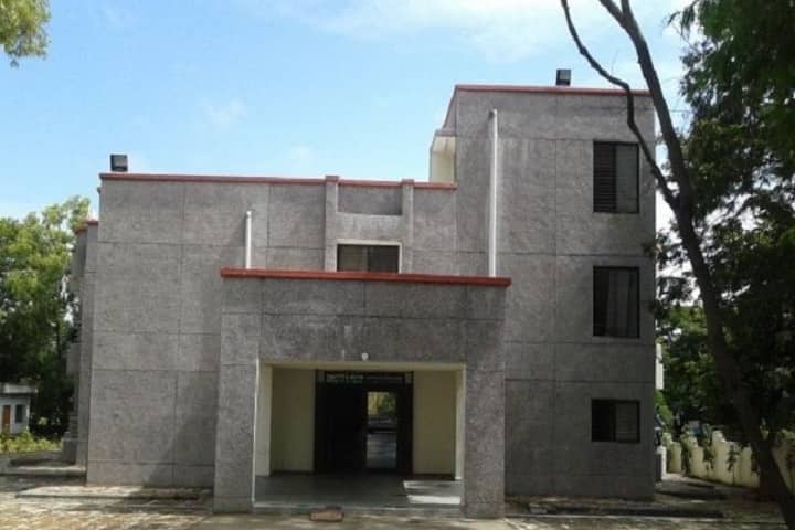 Government Polytechnic campus in Valsad, Gujarat, India — photo 4