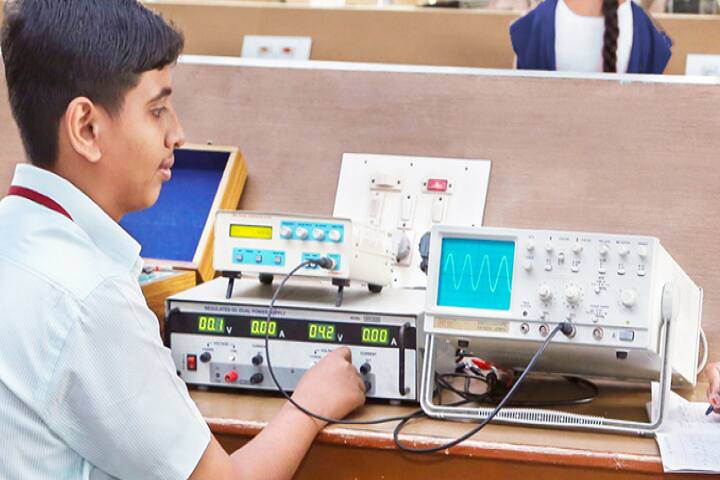MIET Polytechnic College campus in Tiruchirappalli, Tamil Nadu, India — photo 4