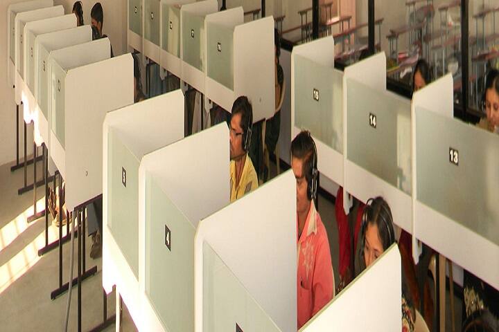 BP Arts SMA Science KKC Commerce College campus in Chalisgaon, Maharashtra, India — photo 4