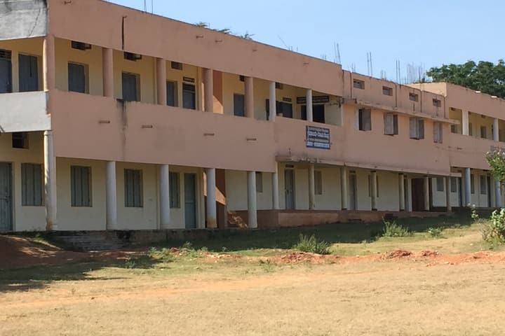 Sri Channappaswamy Vidyapeeta Sri Mruthyunjaya Shivacharya First Grade College of Arts and Commerce campus in Davanagere, Karnataka, India — photo 2