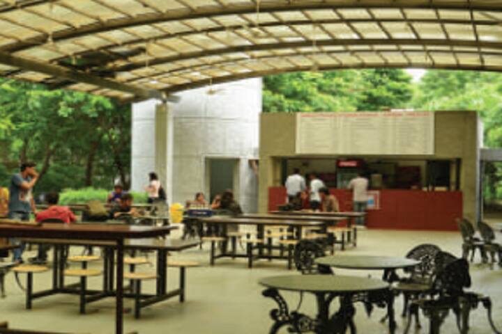 Institute of Science campus in Ahmedabad, Gujarat, India — photo 6