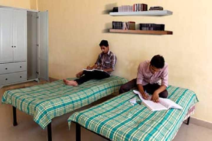 Merit Polytechnic College campus in Tirunelveli, Tamil Nadu, India — photo 3