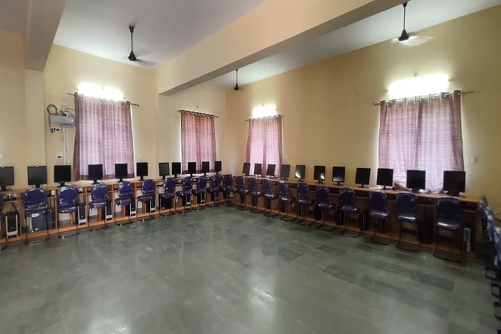 Gurukul College for Excellence campus in Bhopal, Madhya Pradesh, India — photo 6