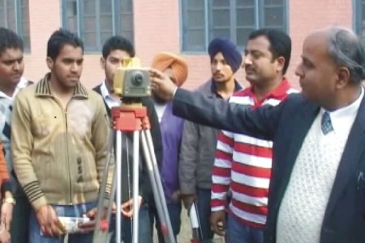 Mehr Chand Polytechnic College campus in Jalandhar, Punjab, India — photo 5