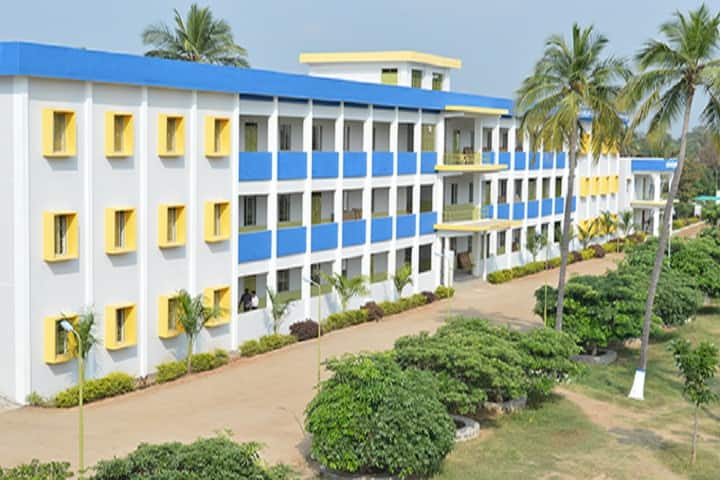 Marutam Nelli Polytechnic College campus in Dharmapuri, Tamil Nadu, India — photo 2