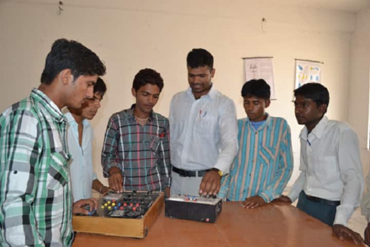 Marudhara Polytechnic College campus in Laxmangarh, Rajasthan, India — photo 4