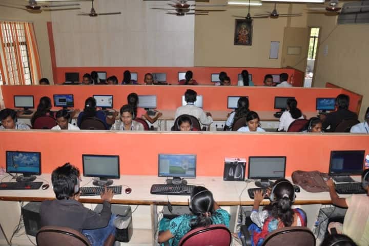 Vedanta College of Management and Information Technology campus in Ulhasnagar, Maharashtra, India — photo 2