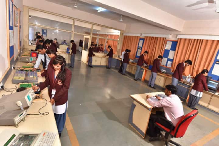 TIT College campus in Bhopal, Madhya Pradesh, India — photo 3