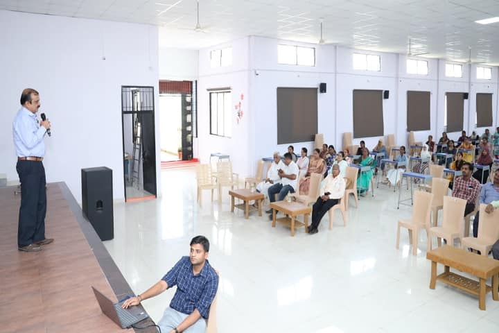 SVM Ayurvedic Medical College and Research Center campus in Ilkal, Karnataka, India — photo 5