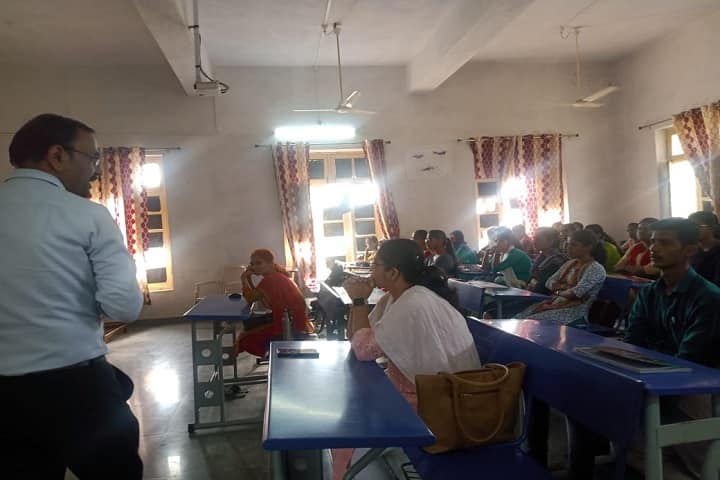 SVM Ayurvedic Medical College and Research Center campus in Ilkal, Karnataka, India — photo 6