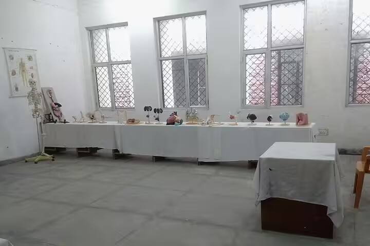 Mother Teresa Institute of Paramedical Science campus in Rampur, Uttar Pradesh, India — photo 4