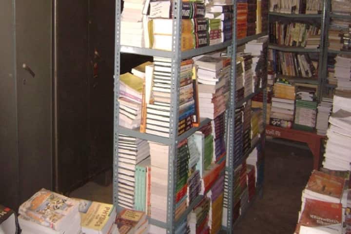 Surat Pandey Degree College campus in Garhwa, Jharkhand, India — photo 5