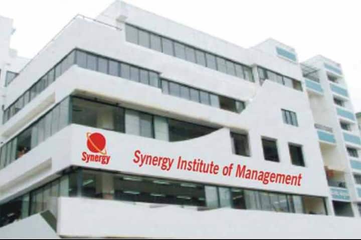 Synergy College of Commerce campus in Pune, Maharashtra, India — photo 1
