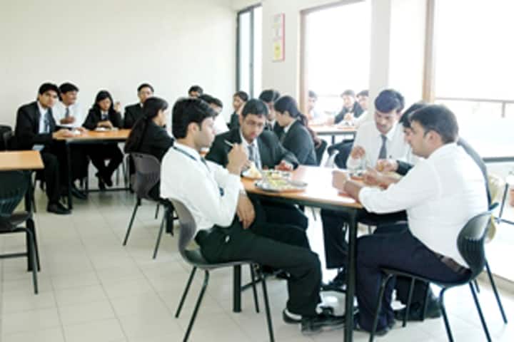 Synergy College of Commerce campus in Pune, Maharashtra, India — photo 3