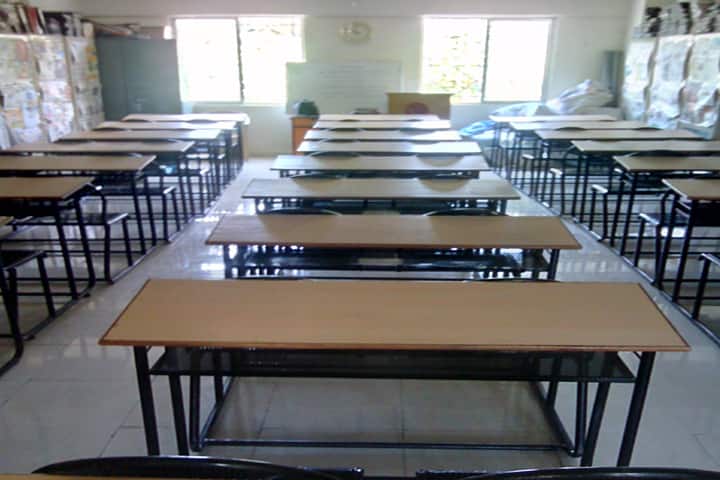 Synergy College of Commerce campus in Pune, Maharashtra, India — photo 4
