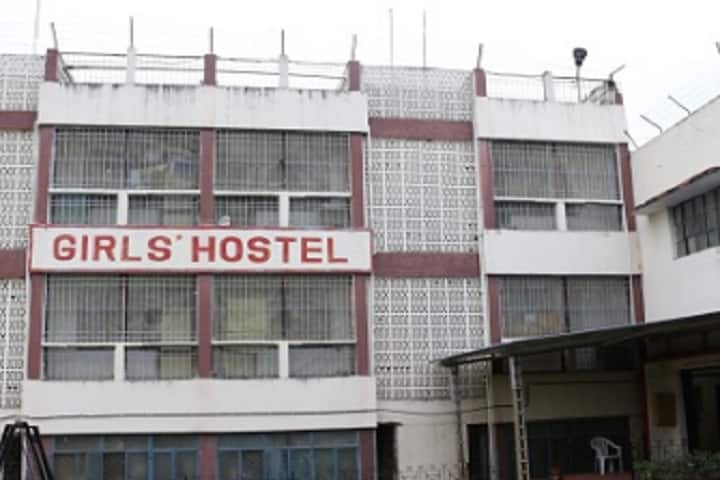 Shri Ramdeobaba Kamla Nehru Engineering College campus in Nagpur, Maharashtra, India — photo 6