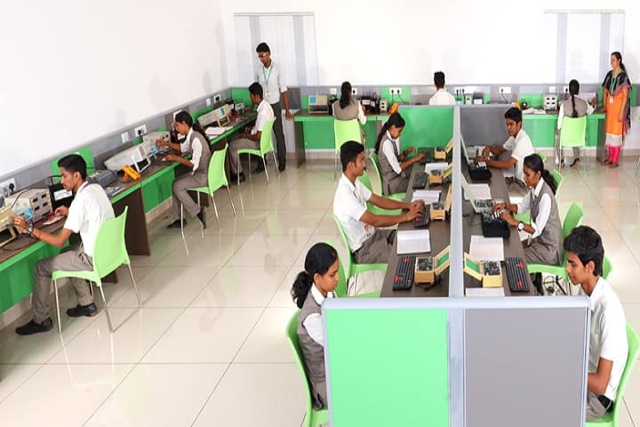 Naipunnya Institute of Management and Information Technology campus in Kizhakkummuri, Kerala, India — photo 4