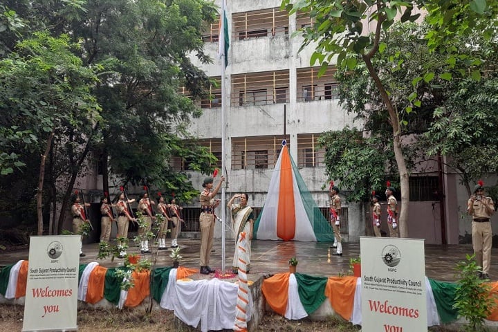 Government Polytechnic for Girls campus in Surat, Gujarat, India — photo 4