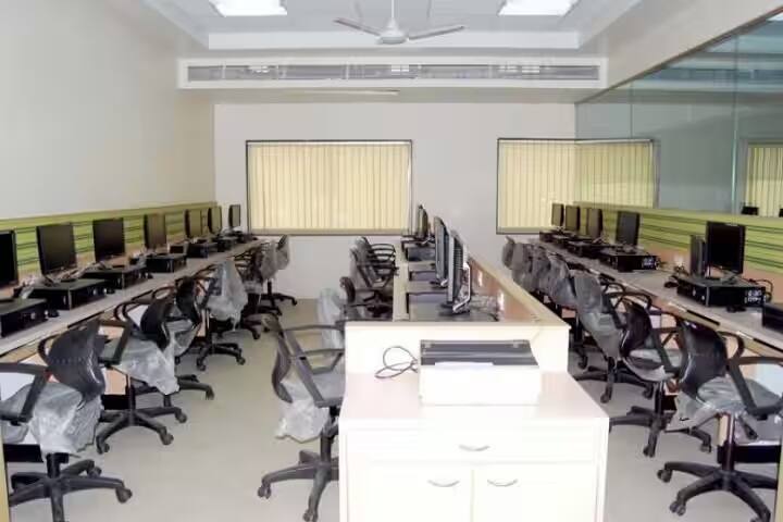 Pune District Education Association's Baburaoji Gholap College campus in Pune, Maharashtra, India — photo 4