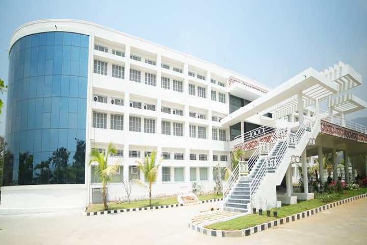Nimra Institute of Medical Sciences campus in Vijayawada, Andhra Pradesh, India — photo 1