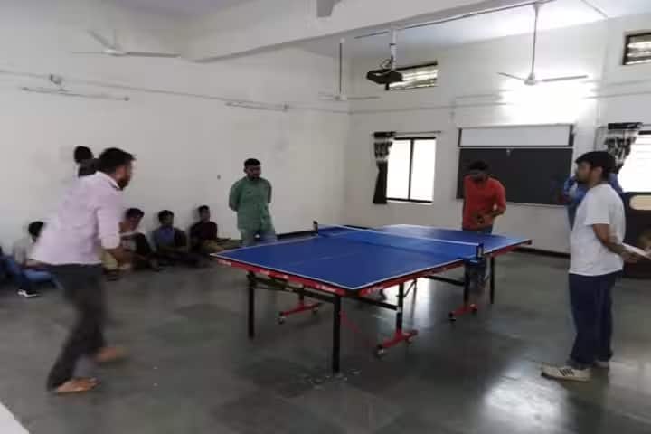 JS Ayurveda Mahavidyalaya campus in Nadiad, Gujarat, India — photo 5