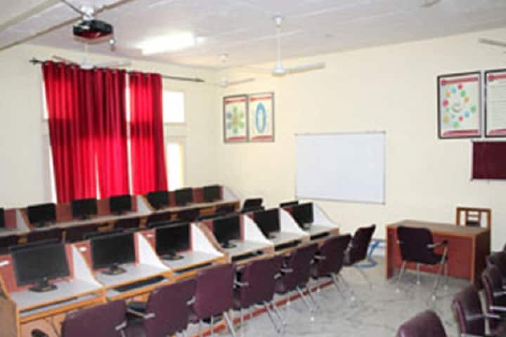 University Institute of Tourism and Hospitality Management campus in Chandigarh, India — photo 4